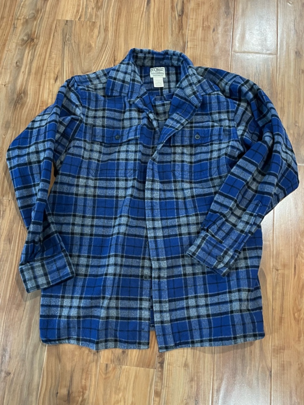 L.L. Bean Blue Plaid Men's Cotton Thick Shirt Button Down